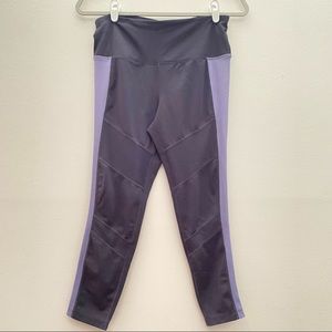 (R) Tangerine Women’s Workout Leggings Purple Size Medium